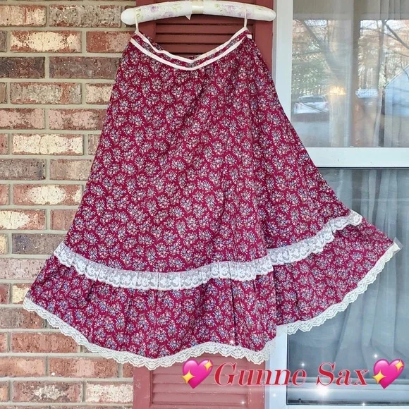 💖Beautiful💖Jessica's Gunnies Gunne Sax Burgundy Calico Lace Prairie Skirt🌟 - Picture 3 of 15